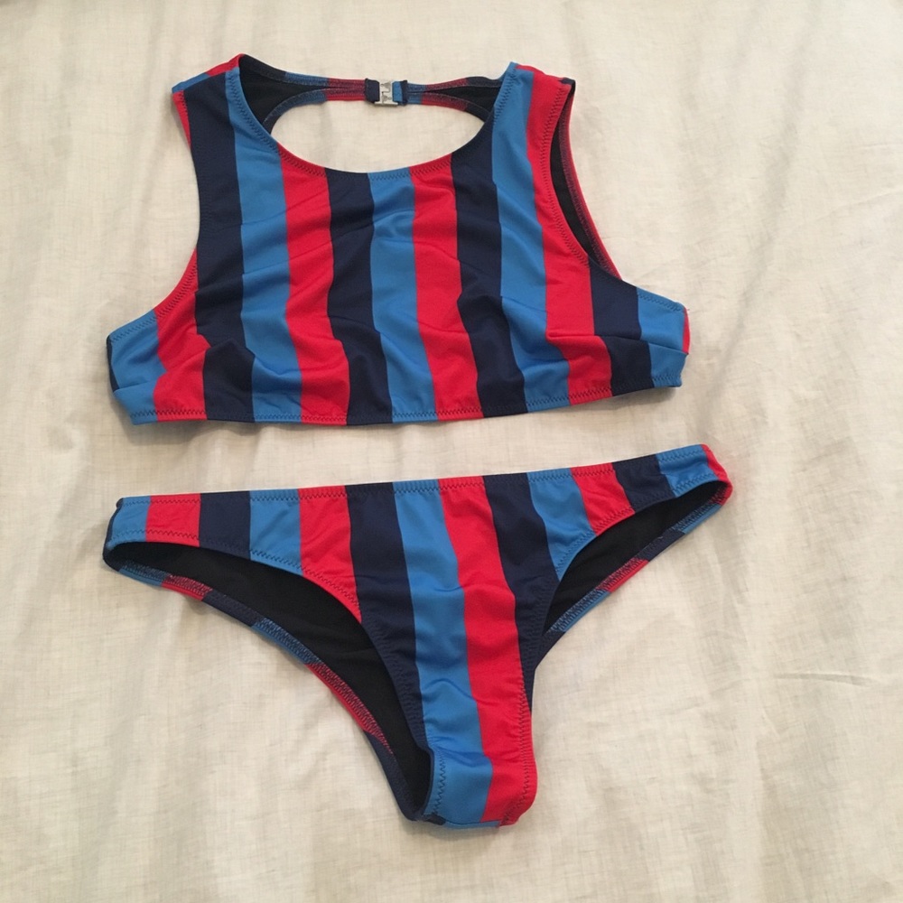Solid and striped bikini L